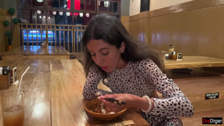 Dis Diger: I Cum on a Girl's Face in Sushi Bar and...