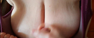 hugeboobswife: Qualsiasi mamma e qualsiasi posto sono buone per del tempo...