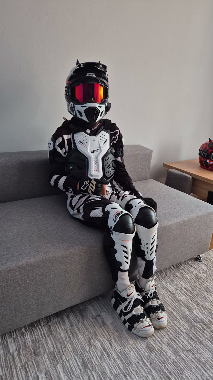 Sneakersmax98: Motorcyclist in Gear Cum Hot on Himself