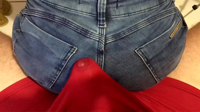 College-couple: Dry humping in jeans shorts till cum in underwear