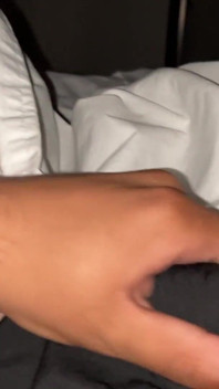 Crot di pantat bahenol adik tiriku yang super hot