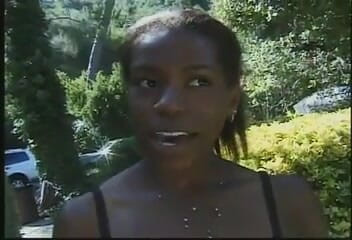 American Idol X: Sexy black lesbian pussy licking