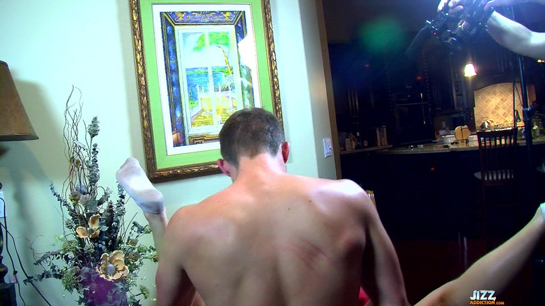 Jizz Addiction: Romans po stronie ognia dla napalonych kochanków