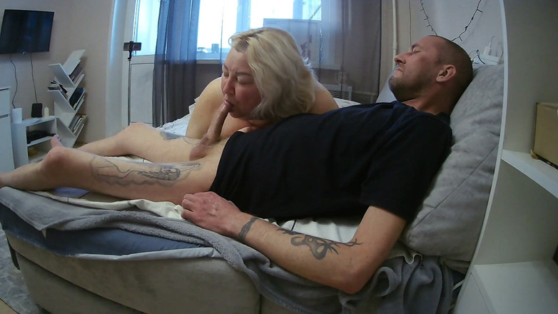 Zona901: Mon branlette s’est terminée par une pipe profonde de ma...