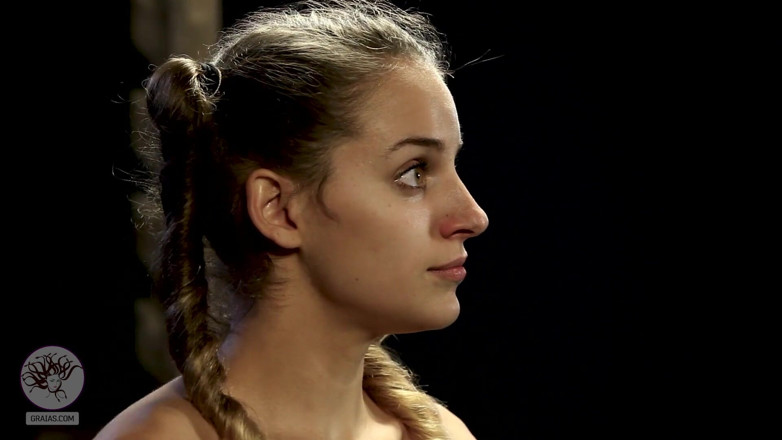 Graias Studio: Nike returns - caning - part 2