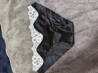 Figliastra nere piene di sperma satin victoria mutandine segrete