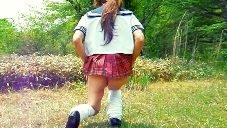 Pai-chan: Мини-юбка и свободные носки