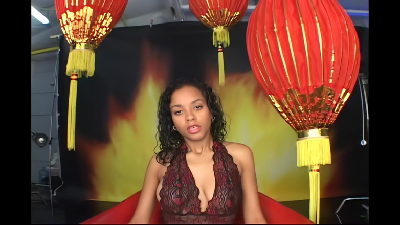 Lexinghton - Full HD: 마야와 그녀의 혀 돼지