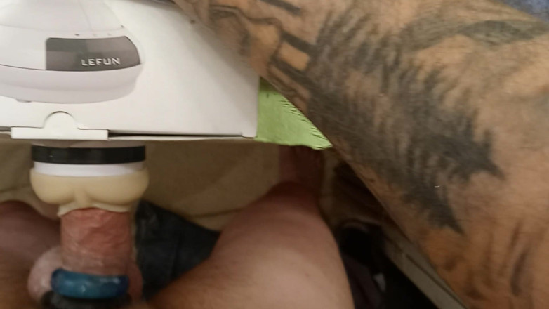 Countryguy79: Mi masturbo a casa da solo