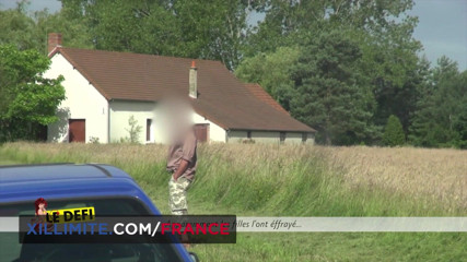 Made In France: Awek blonde bertetek besar berkongkek dengan seorang lelaki rawak