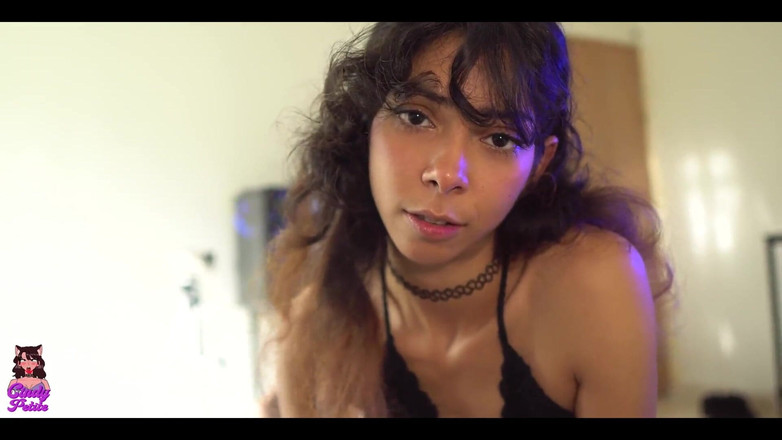 Cindy Luna Petite: Enquanto o boxe eu bato no vizinho e não tenho...