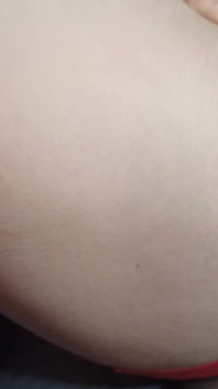 Sperma tropft aus der nassen muschi der hausfrau
