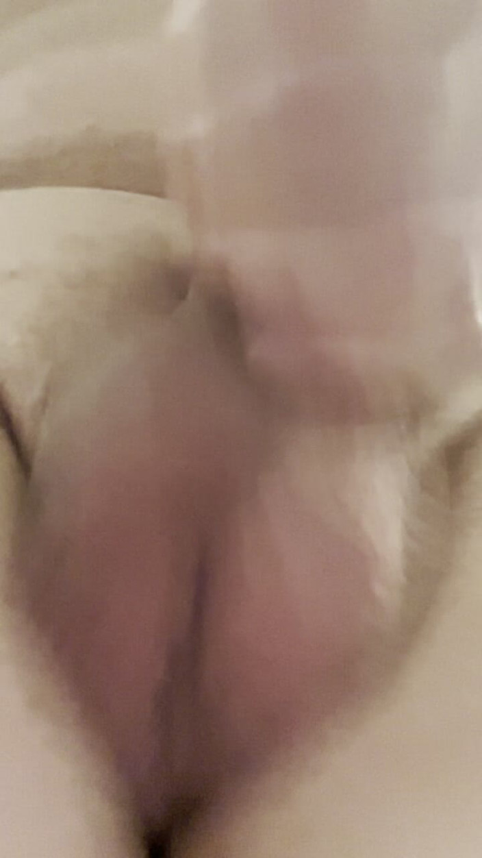 Mitchie: Masturba Il Latte Arrapato E Masturba Le Palline Paffute