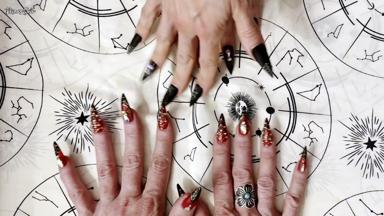 MarsSolo: Fingernail Asmr - Mesmerizing Finger Wiggling, Nail Tapping &amp; Hand Expressing