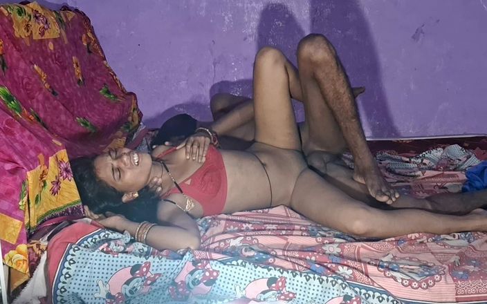 Altraxxx: 新性感的萨维塔哥被男朋友性交。甜美的savita bhabhi被干