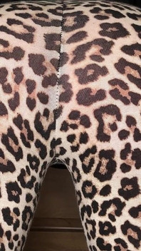 Leggings peidando bombas fedorentas