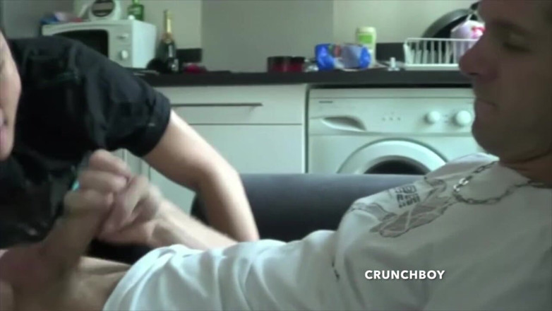 Raw French Bad boys: Asiatinnen schlampe von badboy top dominant gefickt mit turnschuhen schnüffeln