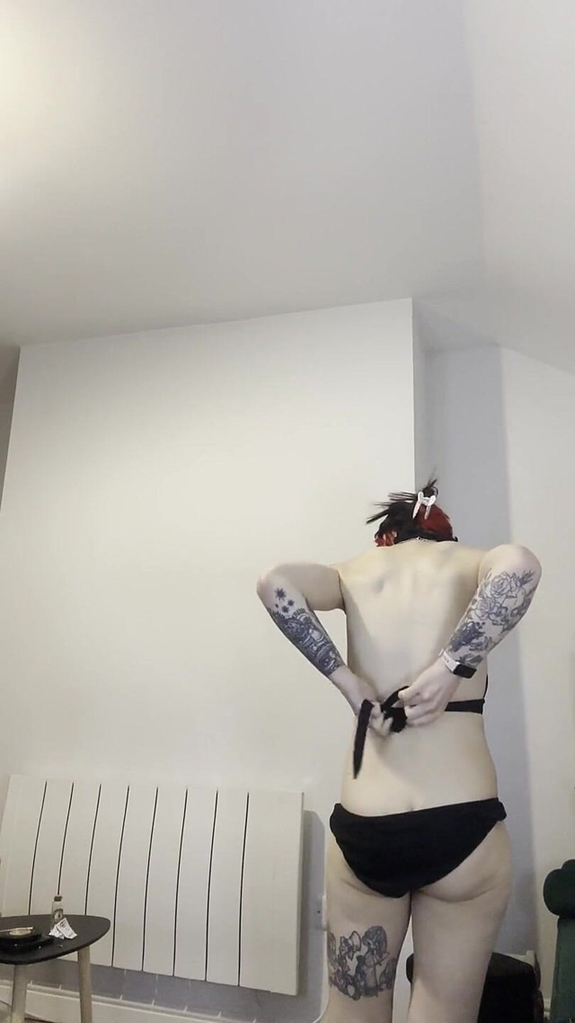 Bikini Try (Miss Ruby)