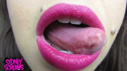 Sydney screams fetish: Mac Pink Lipstick Rocket 