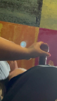 Amateur-handjob, viel sperma