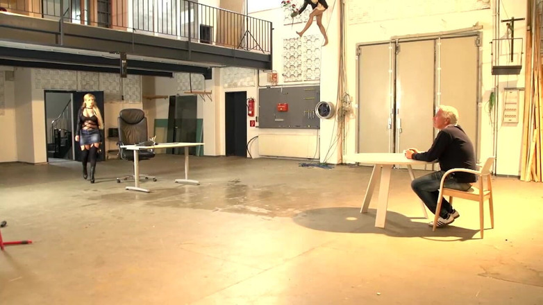 MCG Empire: Bella miLF bionda con grandi tette piscia e schizza con...