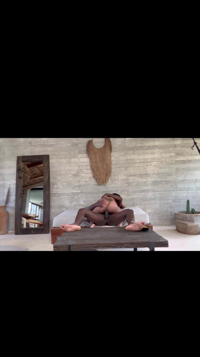 vanillaslimcara: Yall vuole il video anale avanti