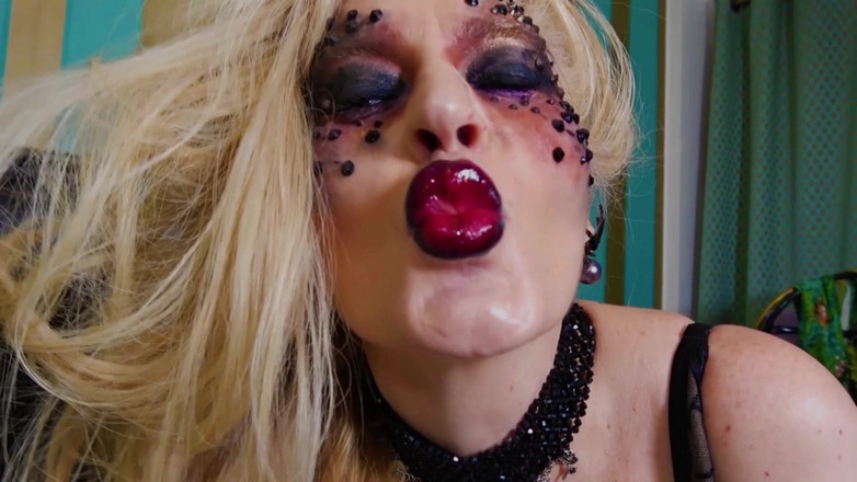 Goddess Celine: Posedlý Succubus rty