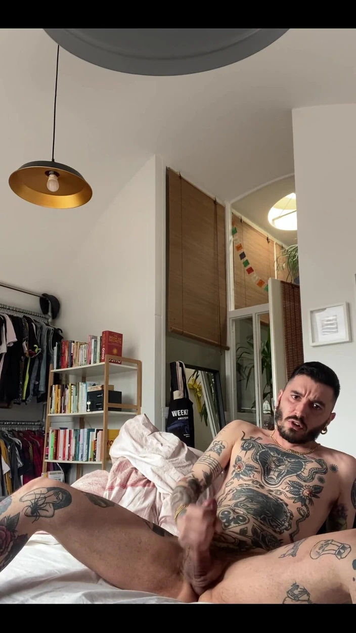 Watch me cum on slow motion babe