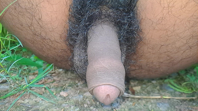 Desi_Porn_India: Desi Hot Gay Sikanie w dżungli w Solo.