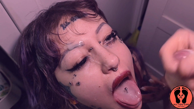 All You Can Fetish: Gruesa corrida facial, gordita chica gótica