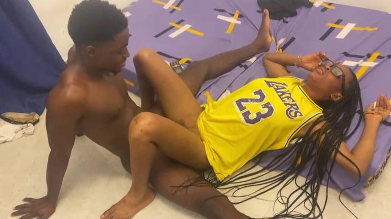 Xxx69bang: Scopata la cagna dei lakers hardcore