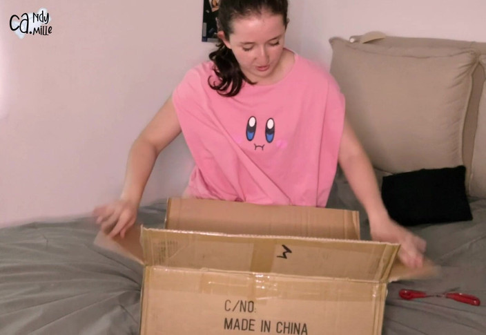 Candy Camille: 拆箱 sohimi 性爱娃娃