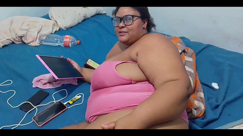 Jeanne Welsh: (gordinha Ju) แม่เลี้ยงยัดแตงกวาขึ้นตูดเล็ก ๆ ของเธอจนเธอทําไม่ได้อีกแล้ว