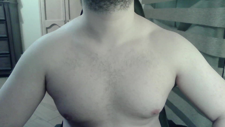 Himbo_Fox: Live Cam Show Flexing