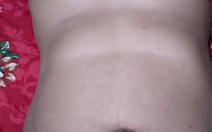 Sairaxsaim: Une paki desi sexy s’enfile un cul étroit avec un cul à...