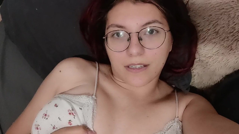 Softbrattypuppy: Alman dominant edepsiz konuşma, sen benim kölemsin!