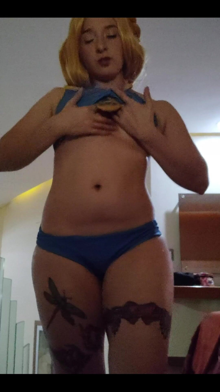 Candy Camille: Jeden z twoich ulubionych może na ciebie czekać