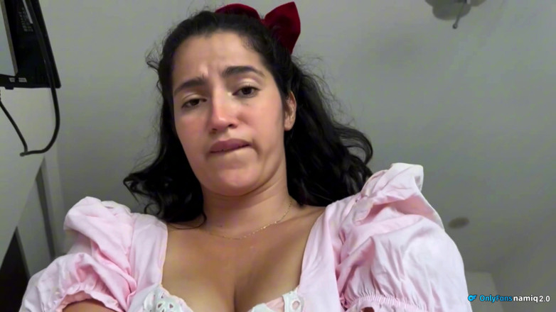 NamiQsein: My Stepfather's Stepdaughter Comes to Ask Me Strange Things