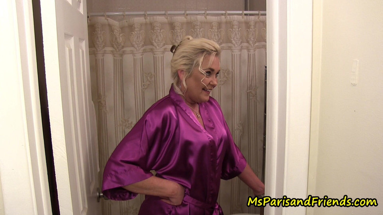 Ms Paris and Friends: Säkerhetskamera fångar mamma och hennes styvson