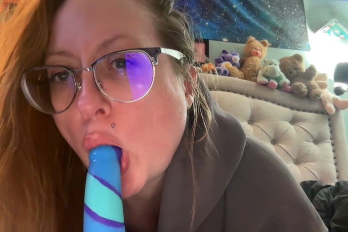 Honey Doll: Practicing My Blow Job Skills on a Dildo