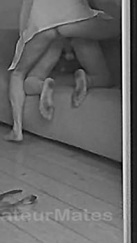 포르노를 보면서 잡힌 이 배다른 아들, 가혹한 처벌과 성적 굴욕 - 2부