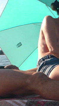 Flashing My Cock in Front of Everyone on the Beach and My Stepdaughter Helps Me Cumshot - Real Sex Risky