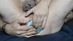 Qualzucht: Neuvěřitelně intenzivní orgasmus s velkou koulí v zadku