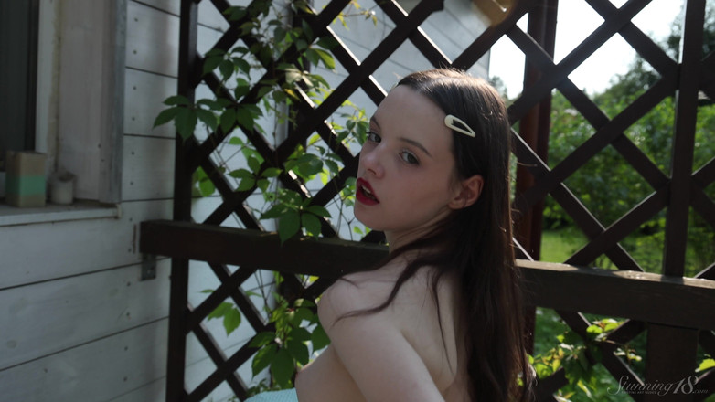 Stunning18: Funny Doll