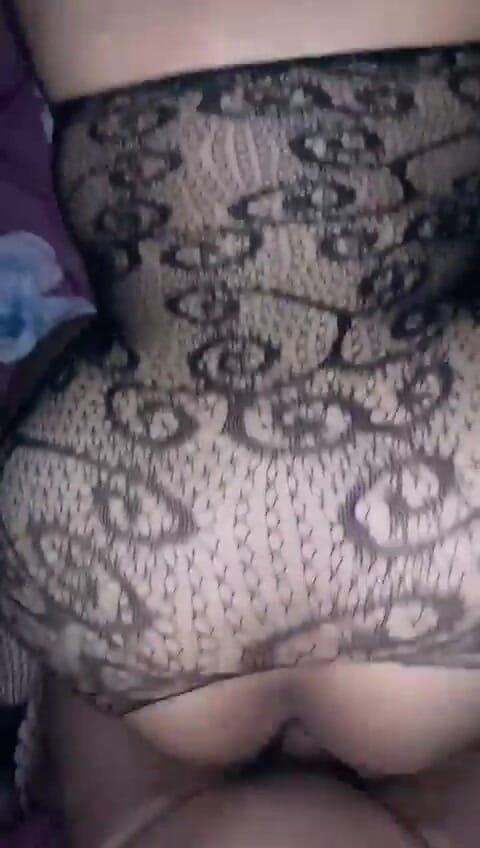 memekbinor: Büyük götlü evli kadın fışkırtana kadar sikişiyor