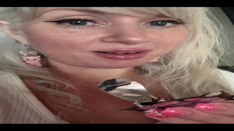 PaintedRose: 你喜欢巧克力吗？