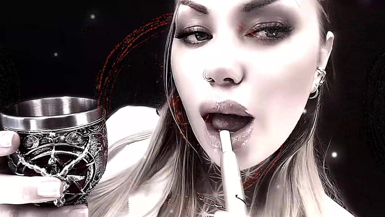 Goddess Misha Goldy: Thì thầm đôi môi của tôi rơi vào đếm ngược tội lỗi...