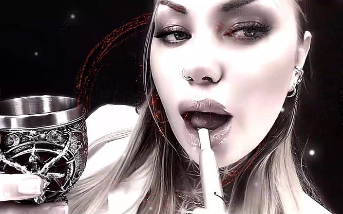 Goddess Misha Goldy: Шепіт моїх губ потрапляє в мій грішний зворотний відлік, коханець