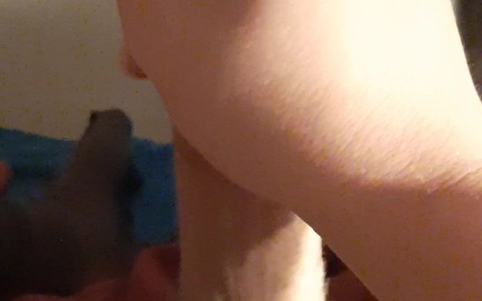 Danielle Tart studio WIP: Ich berühre mich selbst