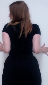 Vlastní paypiggy pro bohyni Curvy Findom